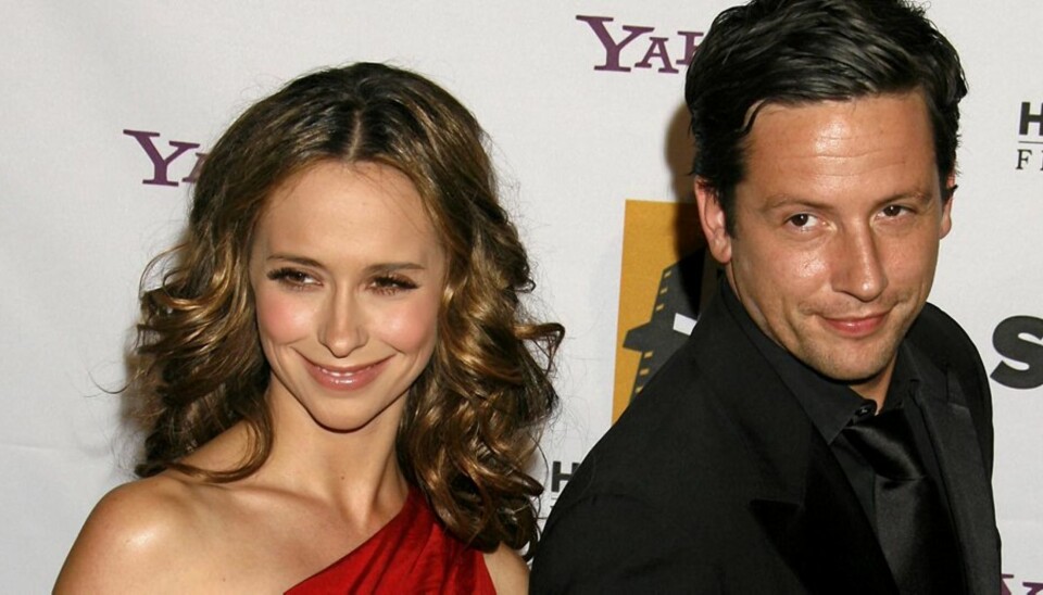 OVER: Jennifer Love Hewitt og Ross McCall har brutt forlovelsen, ett år etter frieriet.