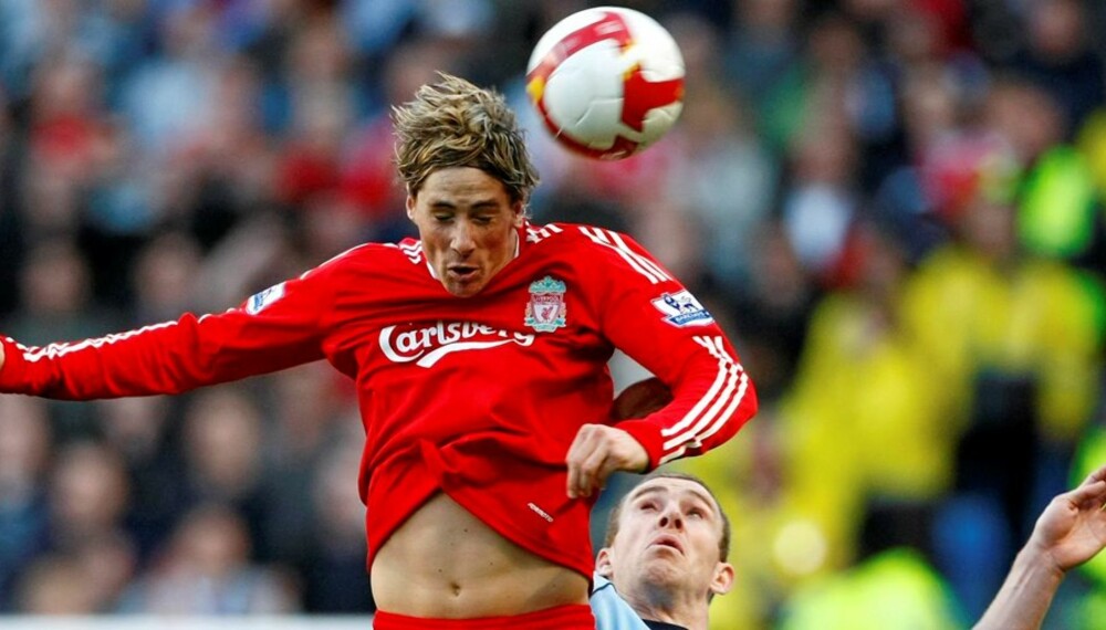 KNAPPHETSGODE: Mens snart alle har HD-TV, er det helt uvisst når NRK og TV2 vil begynne med høyoppløste TV-sendinger. Her er Liverpools Fernando Torres i duell med Manchester Citys Richard Dunne. KNAPPHETSGODE: Mens snart alle har HD-TV, er det helt uvisst når NRK og TV2 vil begynne med høyoppløste TV-sendinger. Her er Liverpools Fernando Torres i duell med Manchester Citys Richard Dunne.