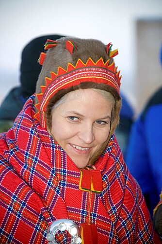 KLER ALT: Kronprinsesse Mette-Marit tok seg svært godt ut i de samiske klærne.