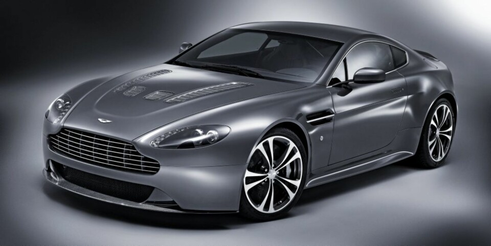 Vantage V12: Utrolig desig møter heftig motor.