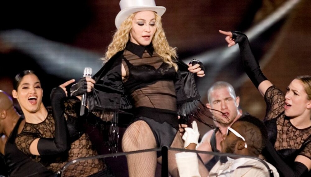 SUPERPOPULÆR: Mange nordmenn vil få med seg Madonna-konserten i juli. Her opptrer hun i Mexico.