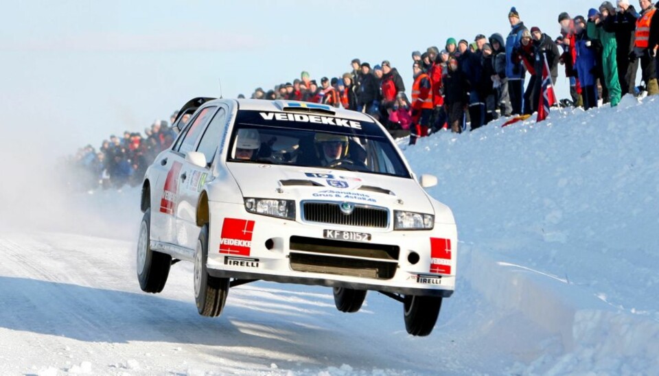 PG Andersson hoppet langt på fartsprøven i Kirkenær, og har imponert voldsomt i sin gamle Skoda. (Foto: Scanpix)