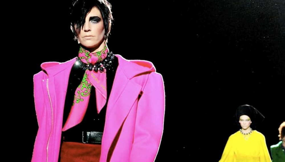 STERKE FARGER: Marc Jacobs har latt seg inspirere av 80-tallets steke fargepalett.