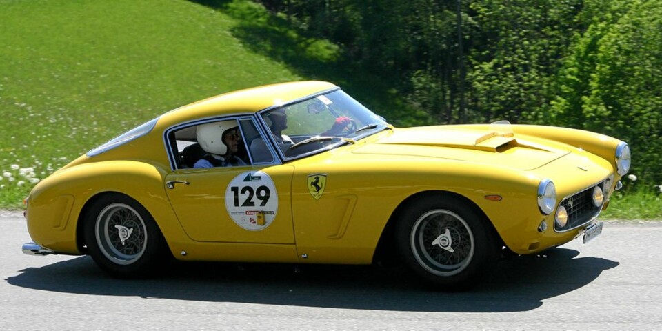 SKJØNN FORENING: Det mener Jaguar-designsjef Ian Callum at denne bilen er - av skjønnhet og aggressivitet.