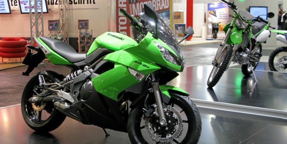 SPORTSTOURING: Med Kawa ER-6f snakker vi om elegant og sportslig touring til en mege gunstig penge.
