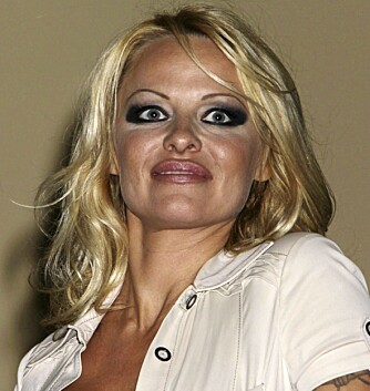TRASHY: Pamela Anderson slik vi er vant til å se henne.