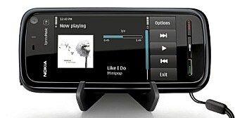 DEN NYE IPOD: Mobilen kan bli den nye "iPod-en" om Nokia og andre lykkes med å lage gode nedlastingstjenester for musikk. DEN NYE IPOD: Mobilen kan bli den nye "iPod-en" om Nokia og andre lykkes med å lage gode nedlastingstjenester for musikk.