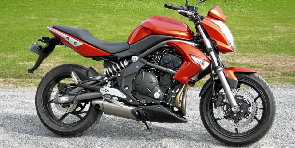 Kawasaki ER6N 2009 test