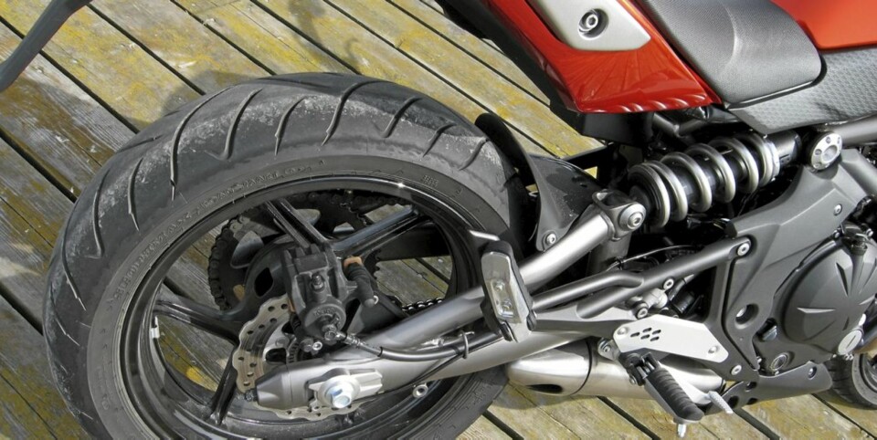 Kawasaki ER6N 2009 test