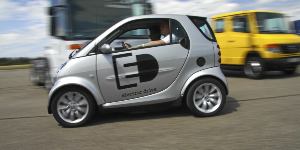 KORT, GODT: Enten Smart drives av diesel eller strøm - den største fordelen er fortsatt at den er enkel å parkere. KORT, GODT: Enten Smart drives av diesel eller strøm - den største fordelen er fortsatt at den er enkel å parkere.