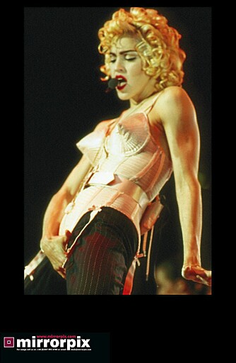 POP-DRONNING: Madonna troner på topp, men stadig yngre konkurrenter puster henne i nakken.