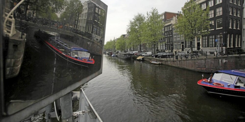PÅ BUNNEN: Dersom du ikke finner igjen Smarten du parkerte langs kanalen i Amsterdam, kan det være en idé å sjekke på bunnen.