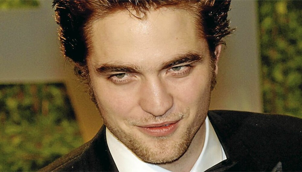 Hvis du skal ha noen sjanse hos Robert Pattinson bør du være yndig, selvsikker, frekk og sexy.