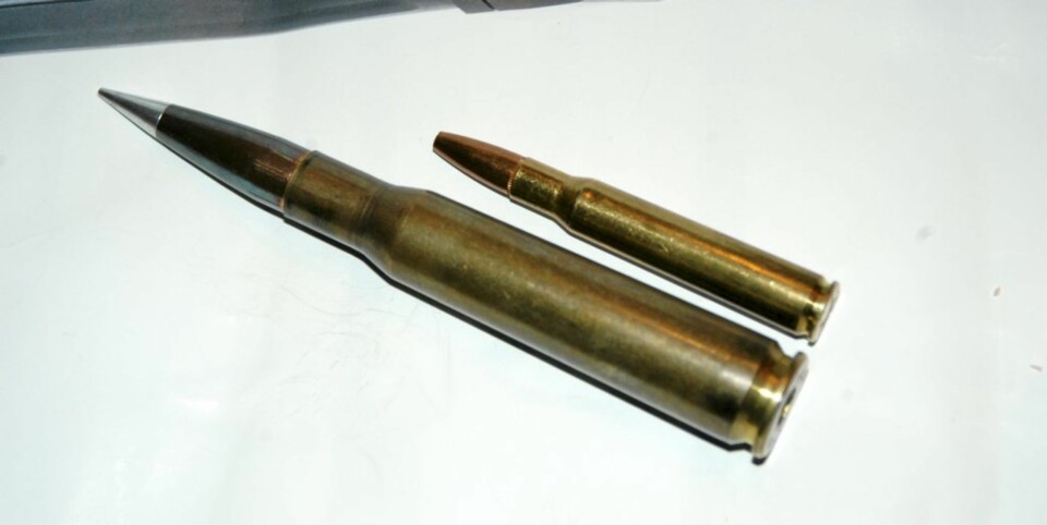 SAMMENLIKNET med elgpatronen .30-06 er .50 BMG voldsomt stor.