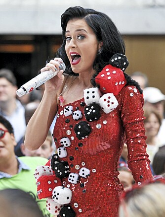 FAN: Katy Perry er eier av hele Fam Irvolls kolleksjon.