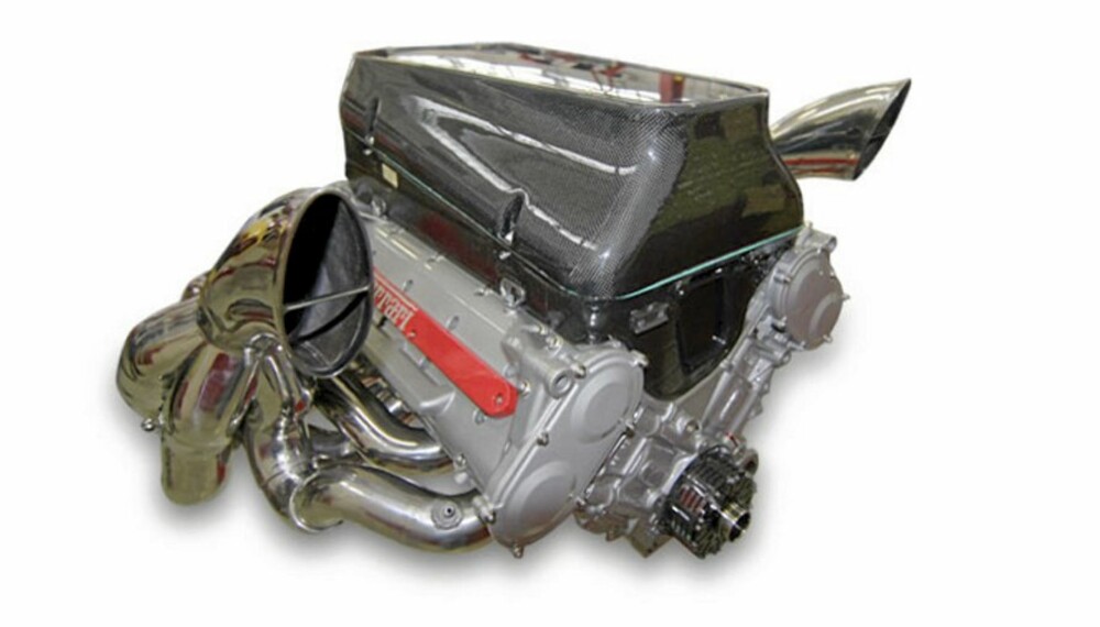 EKTE FERRARI: Har du nok penger, kan denne V10-motoren fra Ferraris F1-bil pryde stua di.