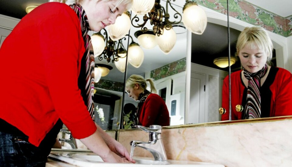Forfatter Kristin Marie Berstad (26), har skrevet boka Tvang.