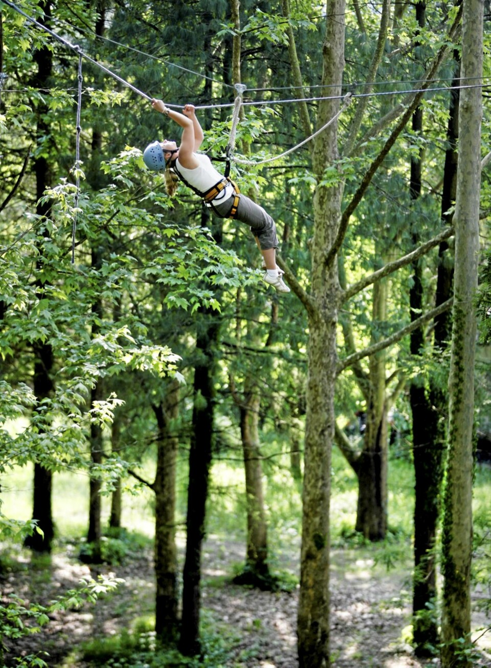 Vicky Ede kaster seg ut i det for n'te gang i adrenalinparken.