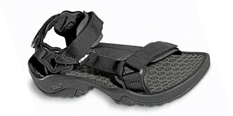 SPORTSSANDALER: Denne sporty sandalen er fra Teva (ca kr 700). Sportssandaler bør brukes til sporty aktiviteter ene og alene.