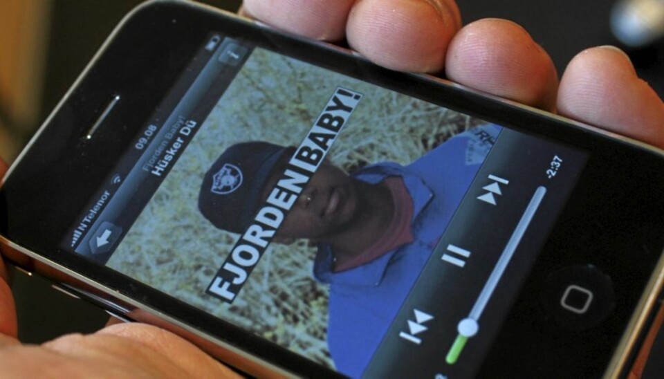 Slik ser Spotify ut på vår iPhone. For anledningen spiller vi selvsagt norsk musikk.
