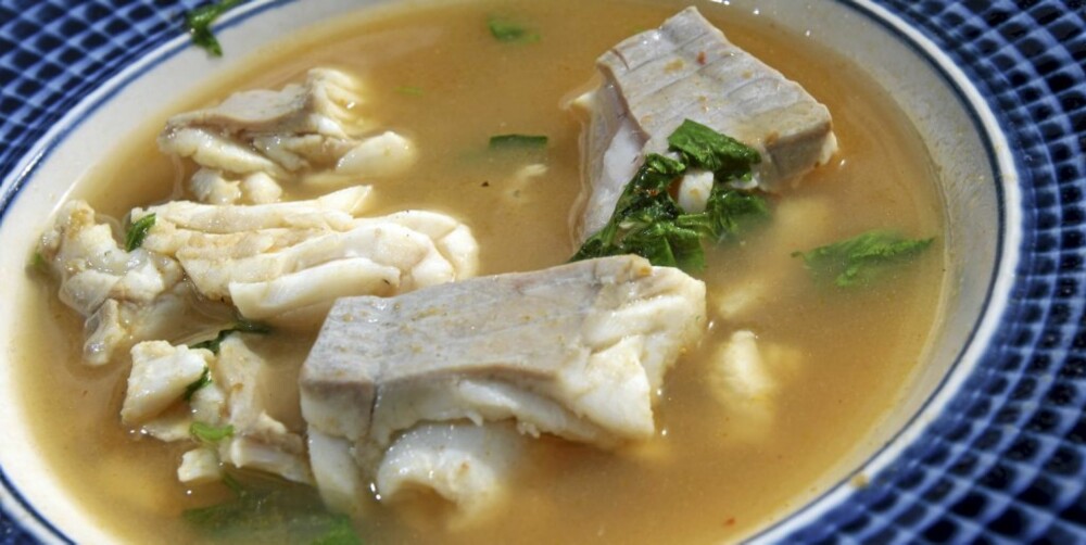 FORT GJORT: Fiskesuppe med sei og kraft kokt på rekeskall. Et utmerket måltid, ferdig på få minutter. FORT GJORT: Fiskesuppe med sei og kraft kokt på rekeskall. Et utmerket måltid, ferdig på få minutter.
