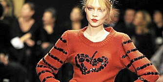 STRIKK: Motehuset Sonia Rykiel er kjent for sine anvendelige og moderne strikkeplagg.