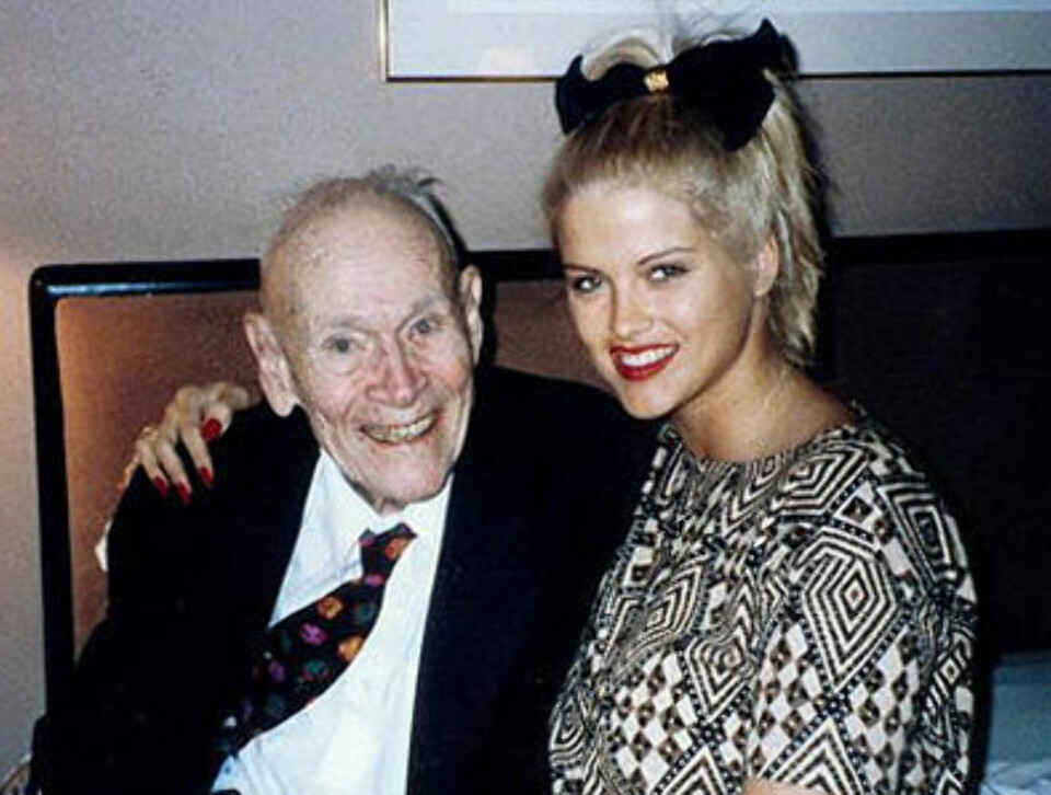 Howard (89) og Anna Nicole (26) var et av 90-tallets mest umake par.