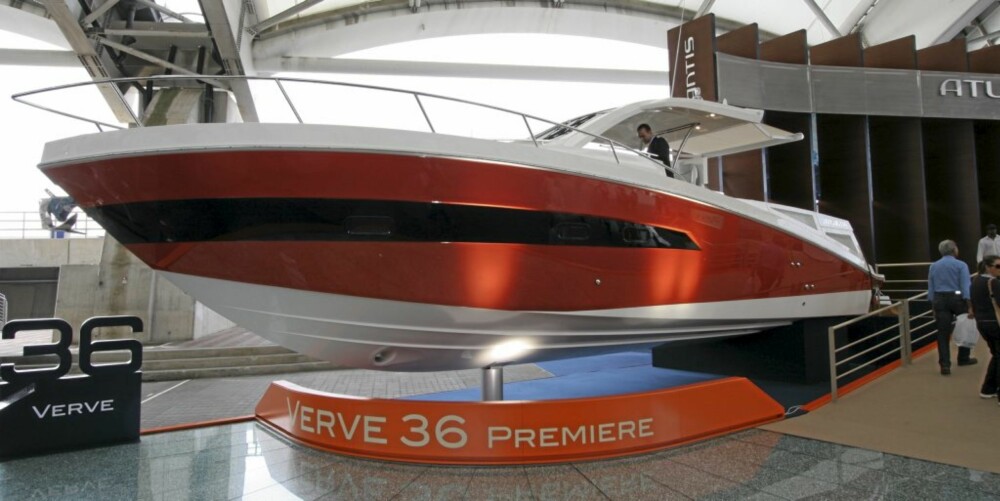 Atlantis lanserte en ny 36 foter i særegen stil på Genova Boat Show