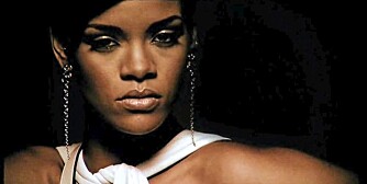 TAR BLADET FRA MUNNEN: Rihanna snakker ut om da hun ble  overfalt og mishandlet av sin daværnde kjæreste Chris Brown.
