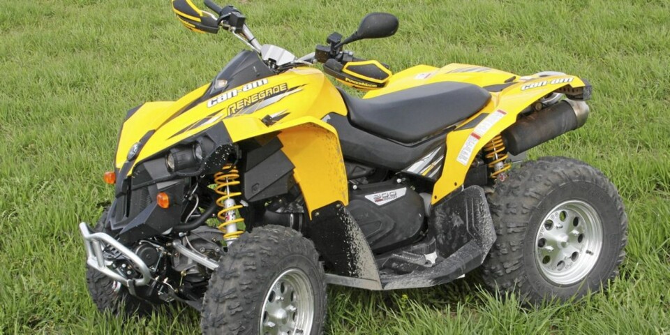 SPORTY: I motsetning til mer nyttepregede firehjulinger, ser Renegade sporty ut. I praksis oppleves den slik, men Renegade har også sine nyttige kvaliteter.