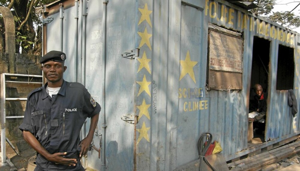 FENGSLET: Ja, dette er en politistasjon i Kinshasa. Her ble Rune Monstad truet med gevær.