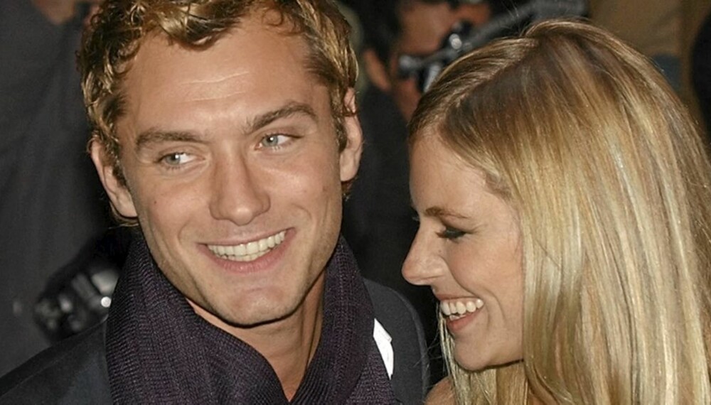 VENNER ELLER KJÆRESTER?: Jude Law og Sienna Miller er på vei tilbake til hverandre, skriver Daily News. Bildet er fra 2004.