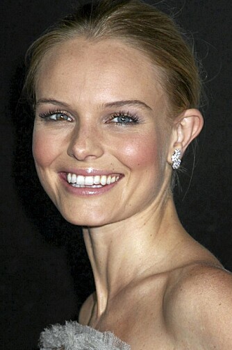 NÅTID: Kate Bosworth går gjerne på fest uten for mye sminke. Fin hud står i fokus. Øyne og lepper får minimalt med farge og kinnene en liten dose rouge.