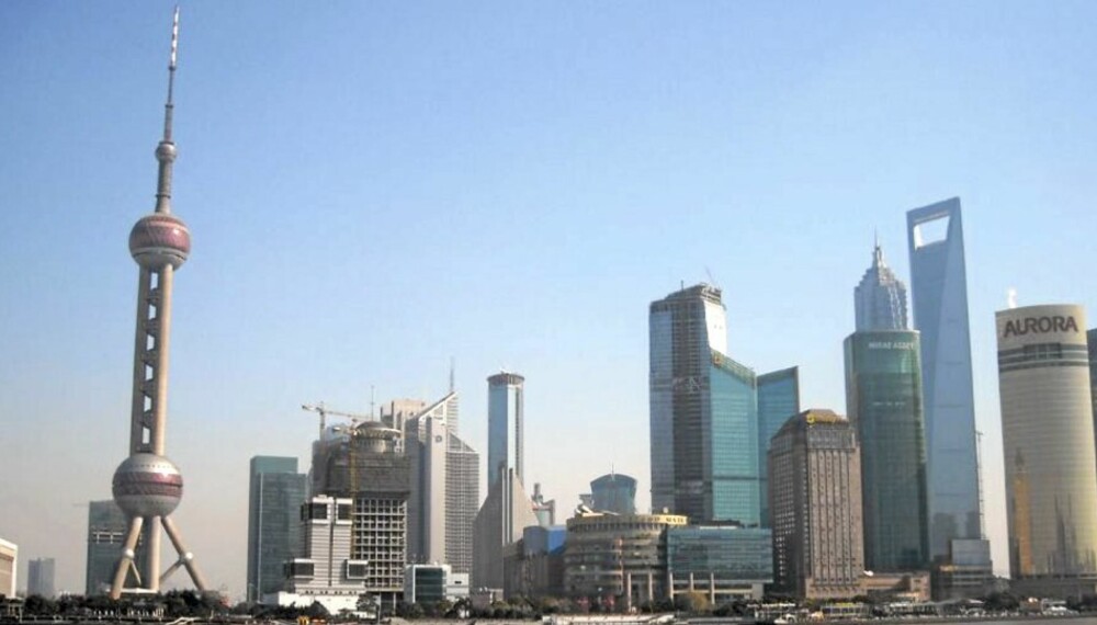 På grunn av befolkningsveksten er det planlagt å bygge en 1600 meter høy skyskraper i Shanghai i Kina.