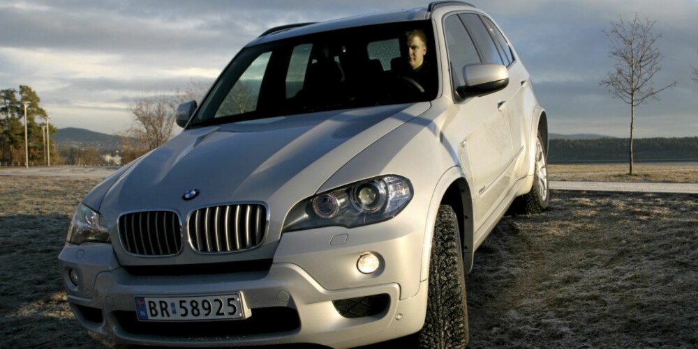 DIMENSJONER: BMW X5 er en gedigen SUV, men garantien står ikke helt i forhold til dimensjoner og generell luksus.