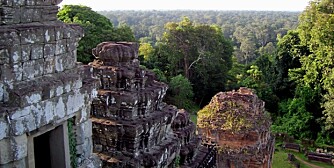 ANGKOR WAT: Hva med en elefanttur opp til dette høydedraget for å se solen forsvinne i horisonten bak Angkor Wat?