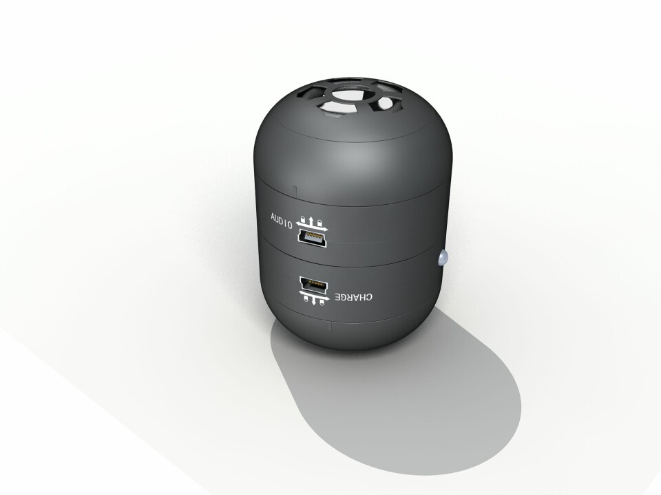 X-Mini max, som er storebror til X-mini har en USB-inngang og en USB-utgang.