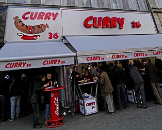 CURRYPØLSE: Currywurst er Berlinernes favoritt.