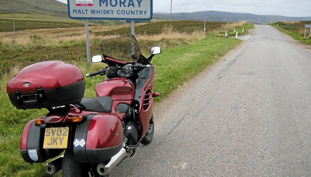 TO HJUL: Motorsykkel er en flott måte å opleve det skotske høylandet.