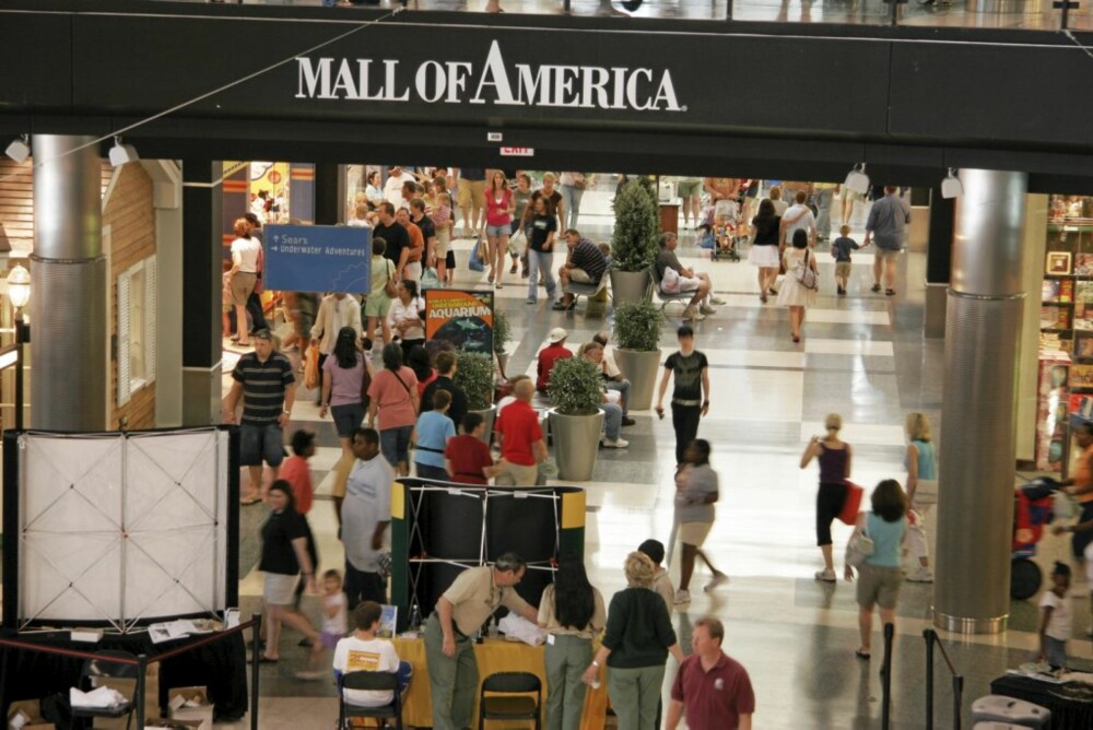 550 BUTIKKER: Bruk gode sko når du besøker Mall of America. Skal du innom alle de drøyt 550 butikkene, må du gå seks kilometer.