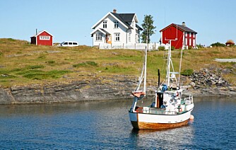 Vegaøyene på Helgelandskysten består av 6500 øyer og holmer. Bli med på båttur fra Sandnessjøen til Vega og se øya som er kommet på FN-organisasjonen Unescos verdensarvliste.