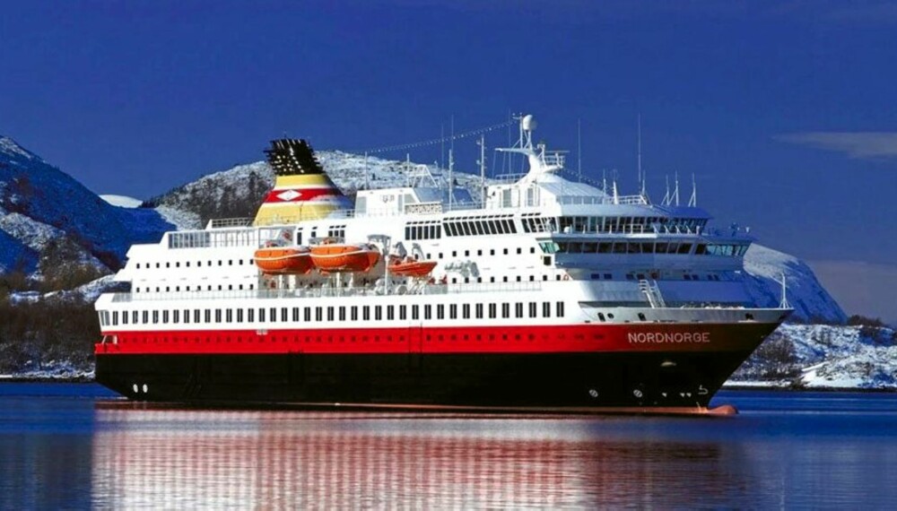 POSITIVE TALL: Etter en lang periode med røde tall kan Hurtigruten glede seg over at 45 prosent av reisene i 2009 allerede er bestilt. På dette bildet MS Nordnorge.