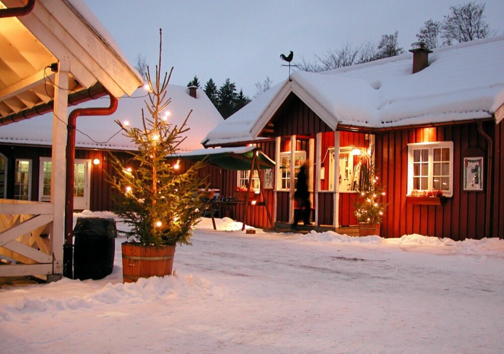 BÆRUMSJUL: På Bærums Verk er det god, gammeldags julestemning, som trekker folk fra både nær og fjern.