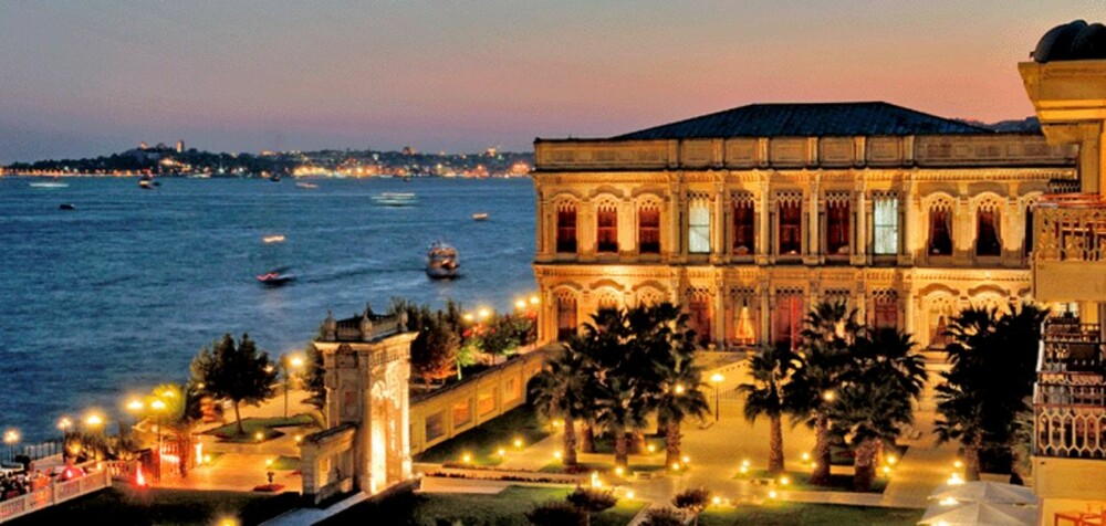 ISTANBUL: Flotte Ciragan Palace Kempinski ligger i Istanbul i Tyrkia og er nummer seks på listen.