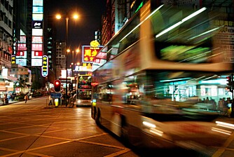 NEON: Store deler av Hongkong er en øredøvende, pulserende og neonskimrende opplevelse. Med sin blanding av britisk og kinesisk kultur er stedet bra for å få en myk landing på Kina-turen.