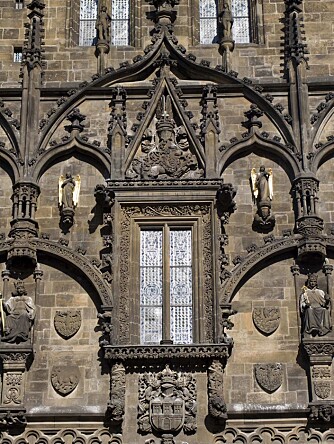 ARKITEKTUR: I Praha finner du arkitektur og historiske bygninger som kan ta pusten fra den mest historieløse.