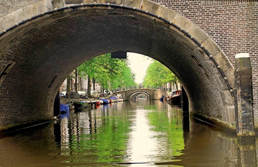 FUKTIG: Det er lett å glemme at Amsterdam faktisk er en kanalby.