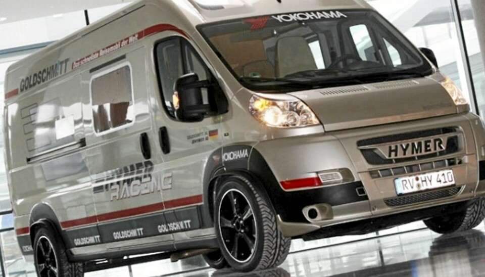 HYMER RACING: Sjekk speilet i 2010 - dette er bobilen som hører hjemme i forbikjøringsfeltet.