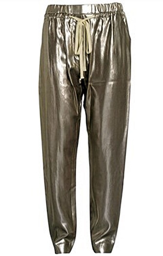 GULLBUKSENE: Hva med en joggebukse i gull fra Phillip Lim? GULLBUKSENE: Hva med en joggebukse i gull fra Phillip Lim?