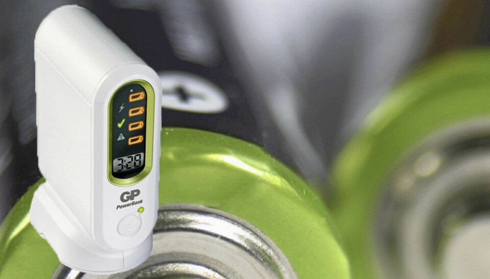 KJAPP: Batteriladeren GP PowerBank v800c lader 4 AAA batterier på 45 minutter.